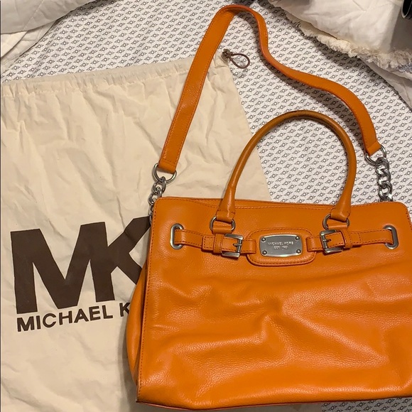 Michael Kors purse - Picture 1 of 3